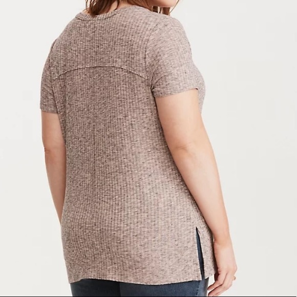 Torrid SnapFront Blush Grey Ribbed Knit Henley Tee - Picture 2 of 11